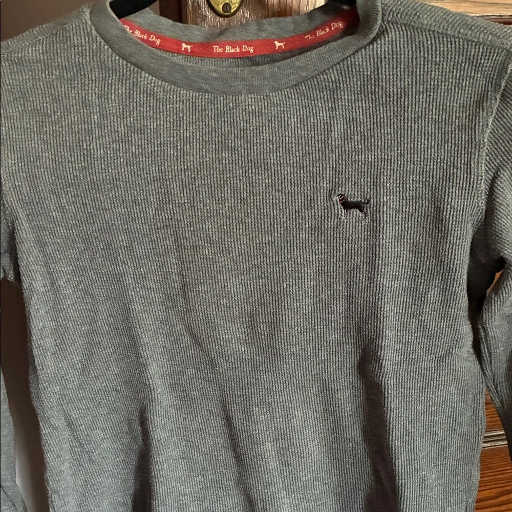 The Black Dog Gray Ribbed Thermal Long Sleeve Top with Red Trim